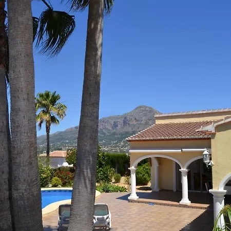 Villa Zayas